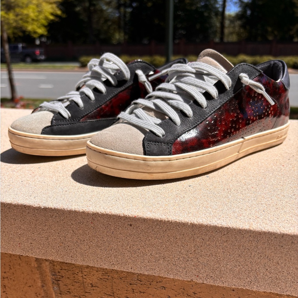 P448 John “Turtle” sneaker with grey laces! Grey suede/highlighter yellow strip.